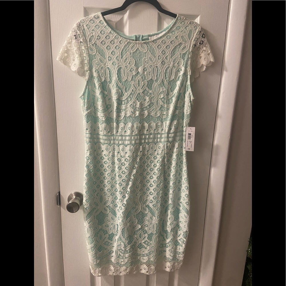 Women’s Lace dress